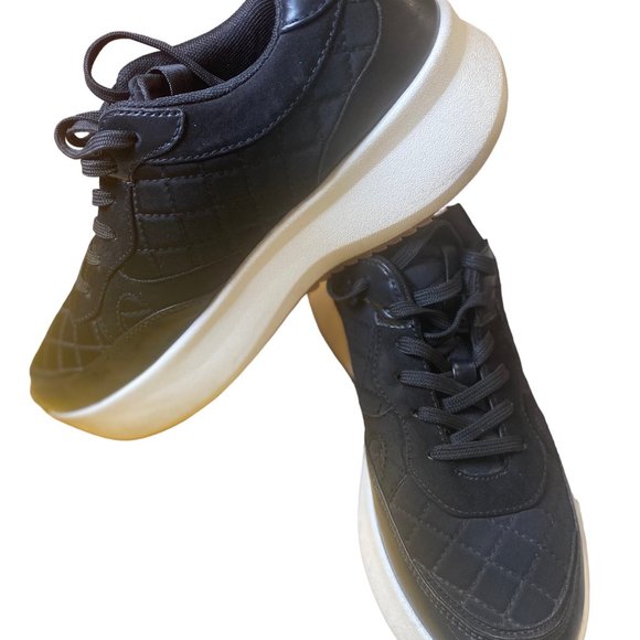 Zara - Picture 3 of 3